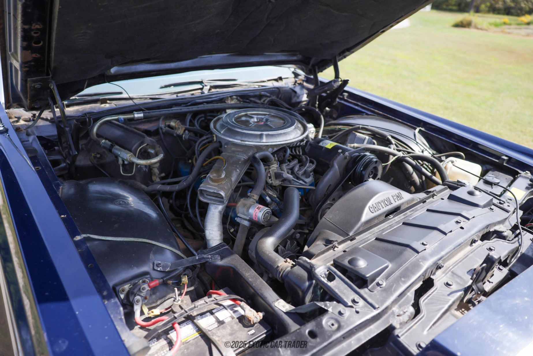 1977 Lincoln Continental - Engine Photo
