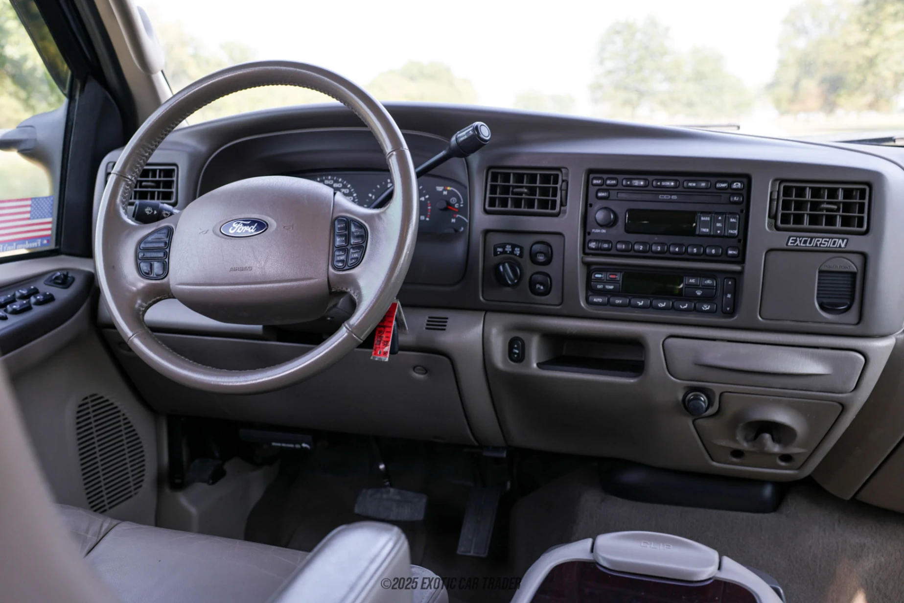 2004 Ford Excursion - Interior Photo