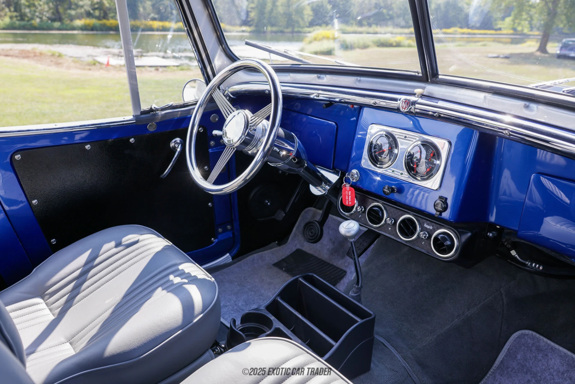 Willys Jeepster Willys Jeepster - Interior