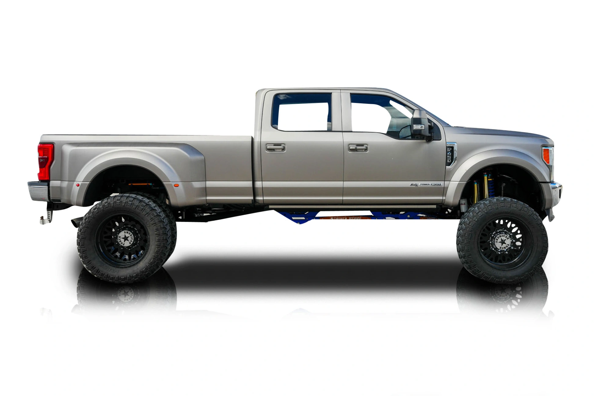 An incredible side shot photo of a Ford F-450 that you should buy.