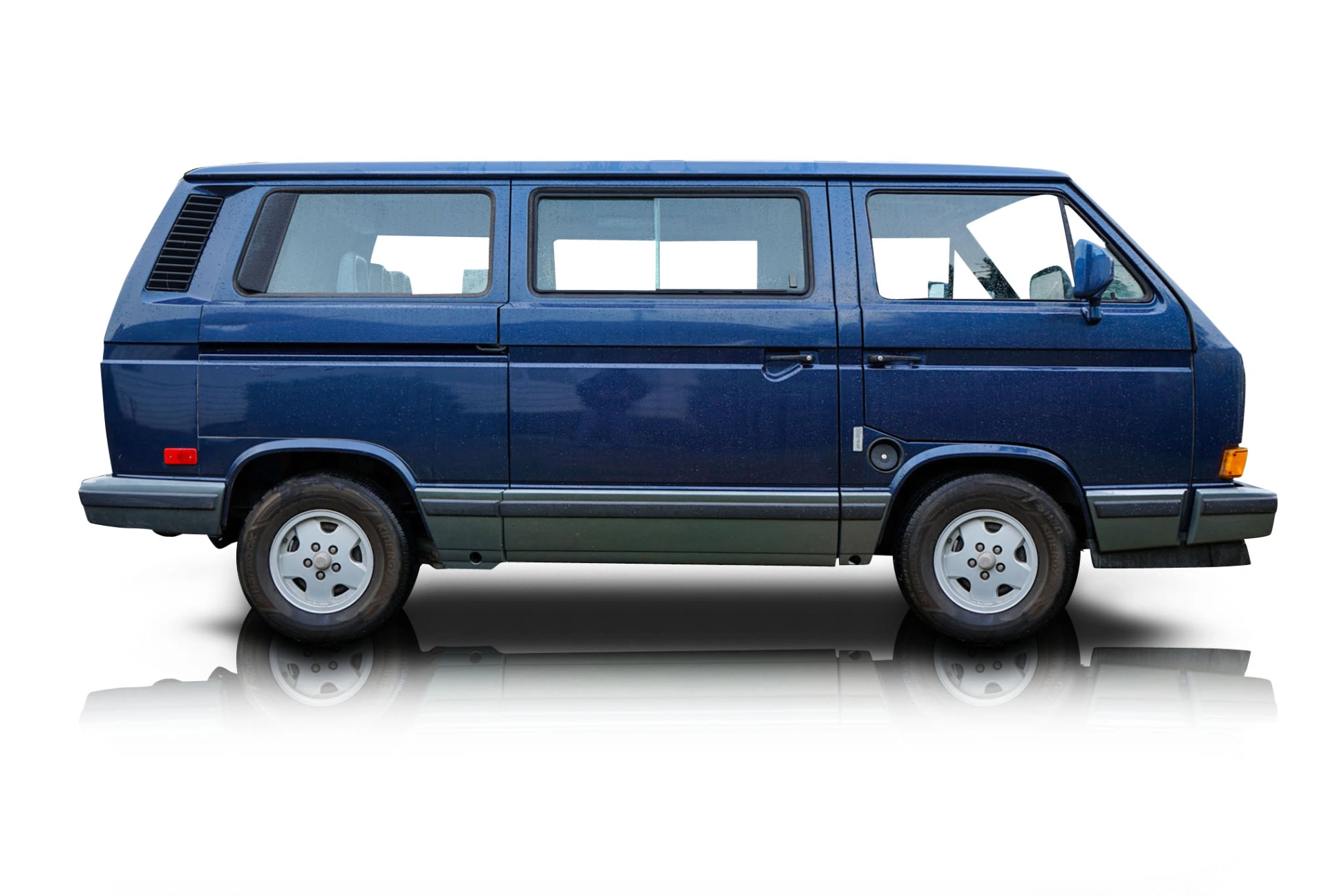 1989 Volkswagen Vanagon - Passenger side