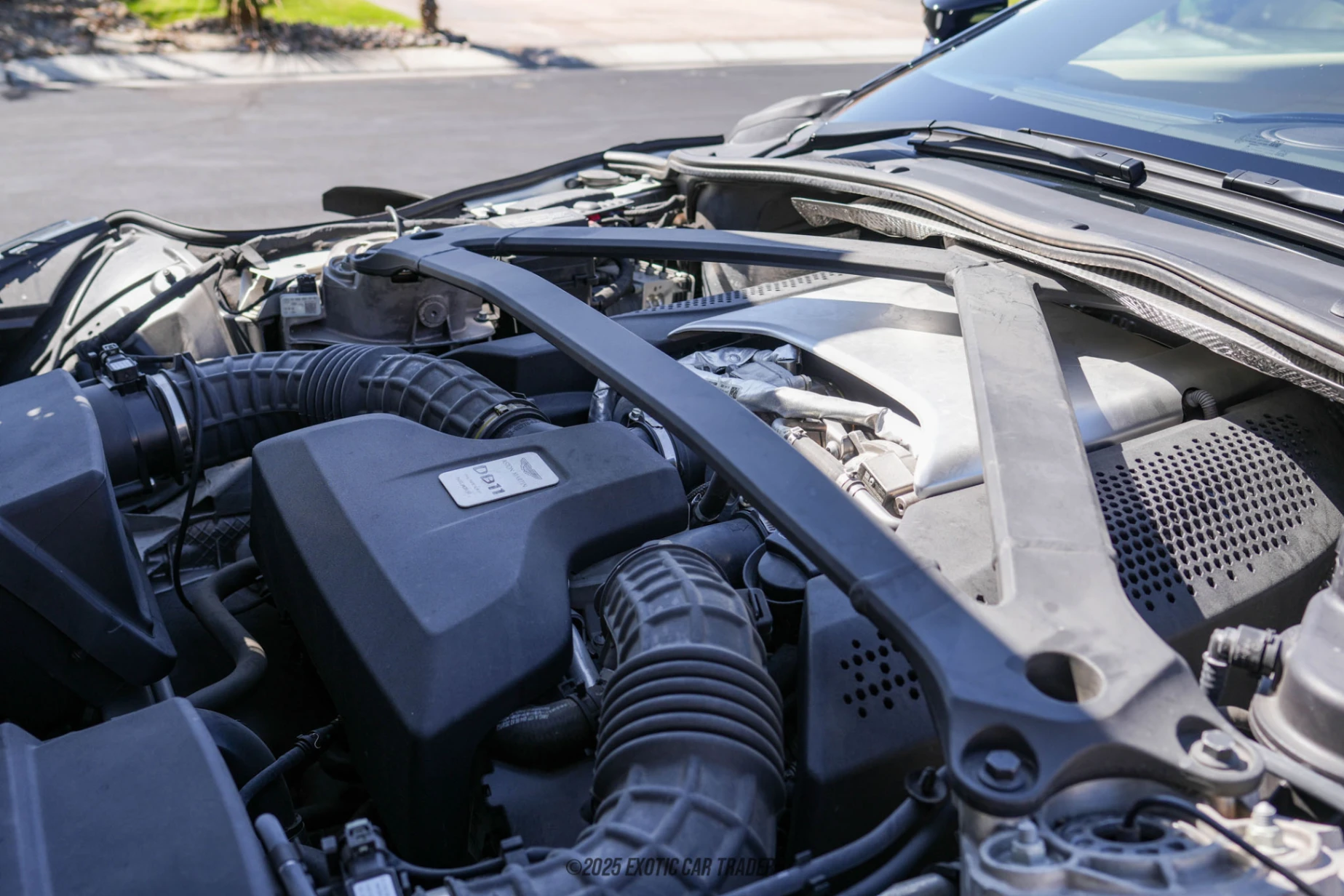 2019 Aston Martin DB11 - Engine Photo