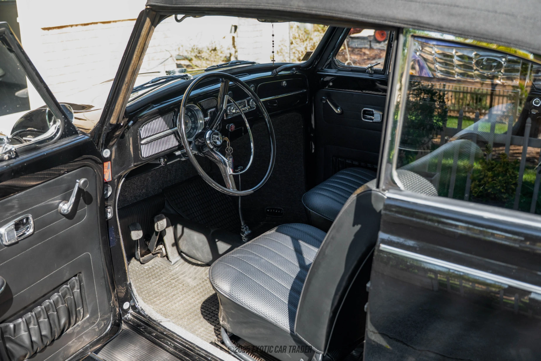 1967 Volkswagen Beetle - Interior Photo