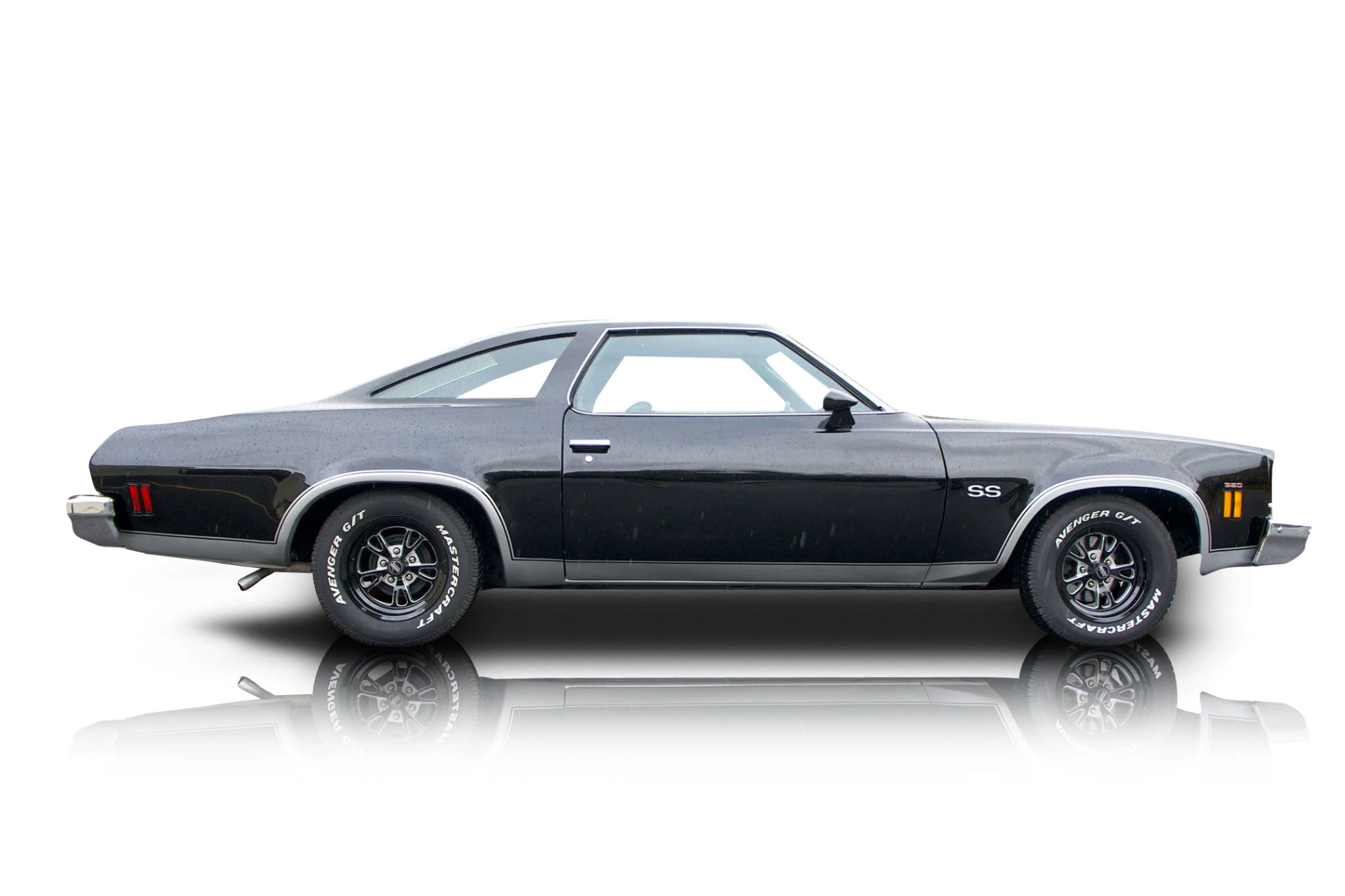 An incredible side shot photo of a Chevrolet Chevelle that you should buy.