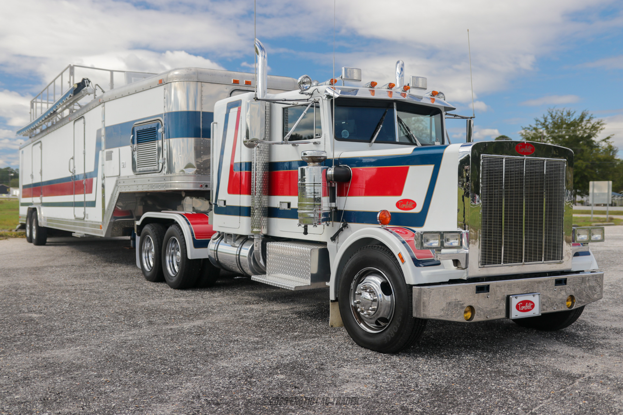1985 Peterbilt 359 - Overview Photo