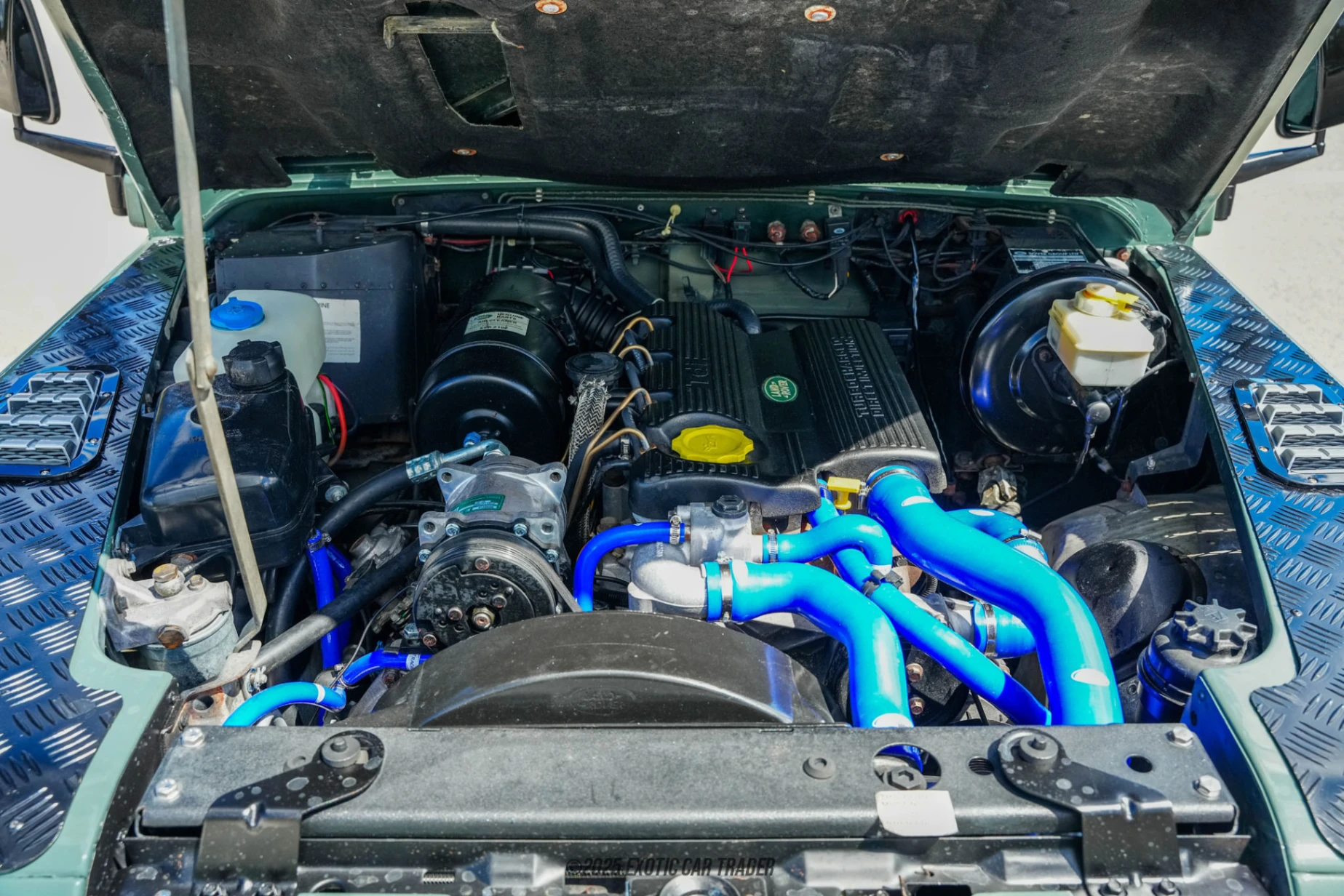 1998 Land Rover Defender 90 - Engine Photo