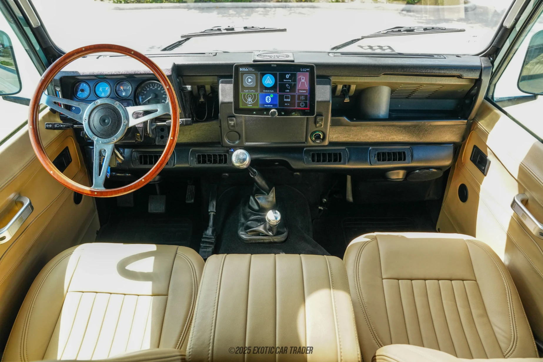 1998 Land Rover Defender 90 - Interior Photo
