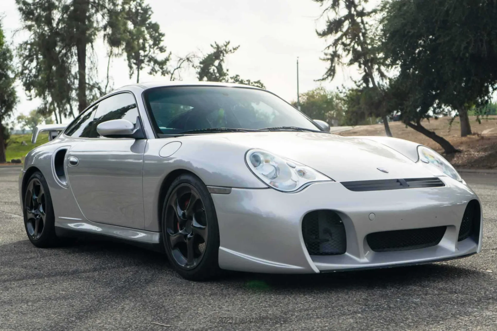 2001 Porsche 911 - Overview Photo