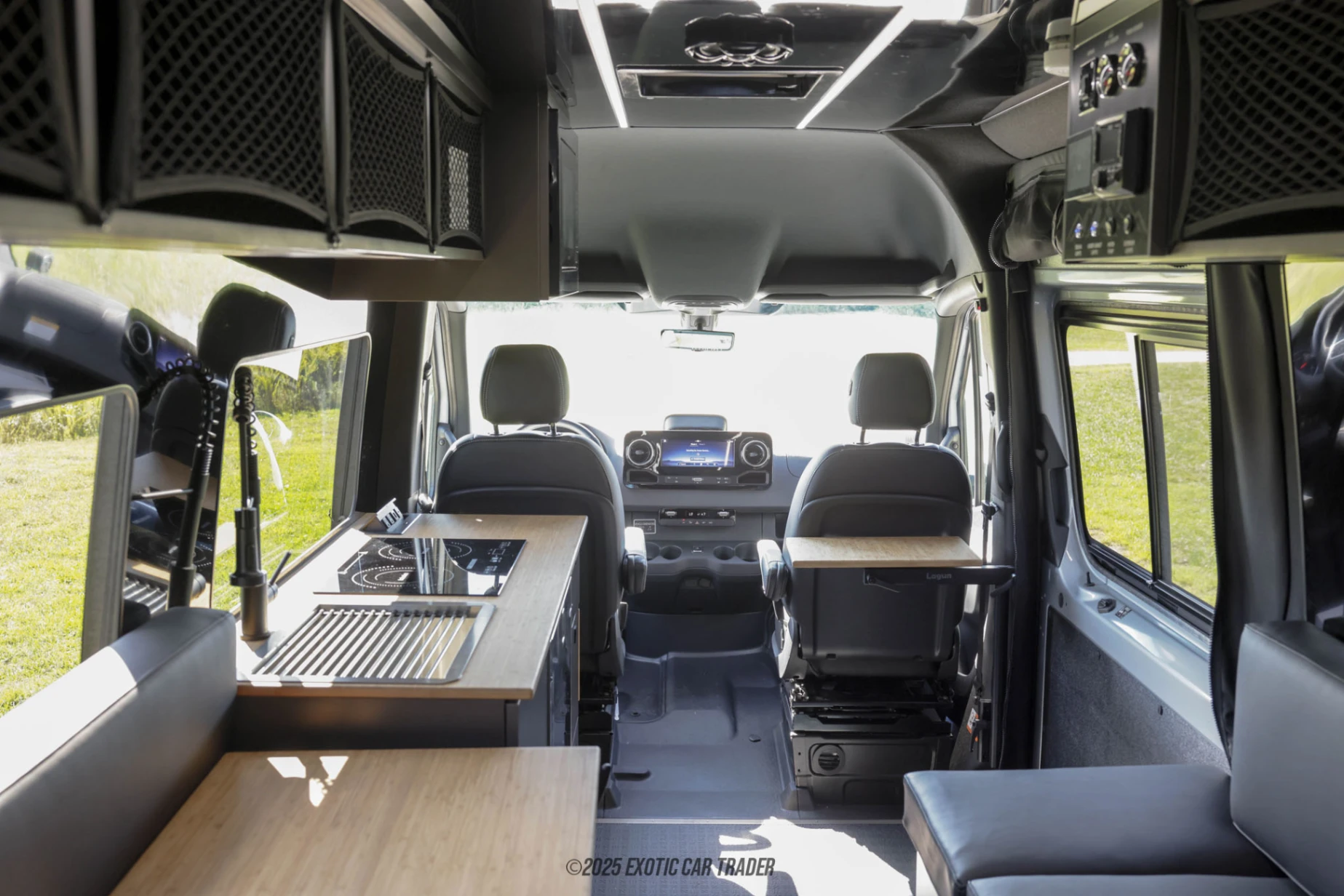 Mercedes-Benz Sprinter 2500 Mercedes-Benz Sprinter 2500 - Interior