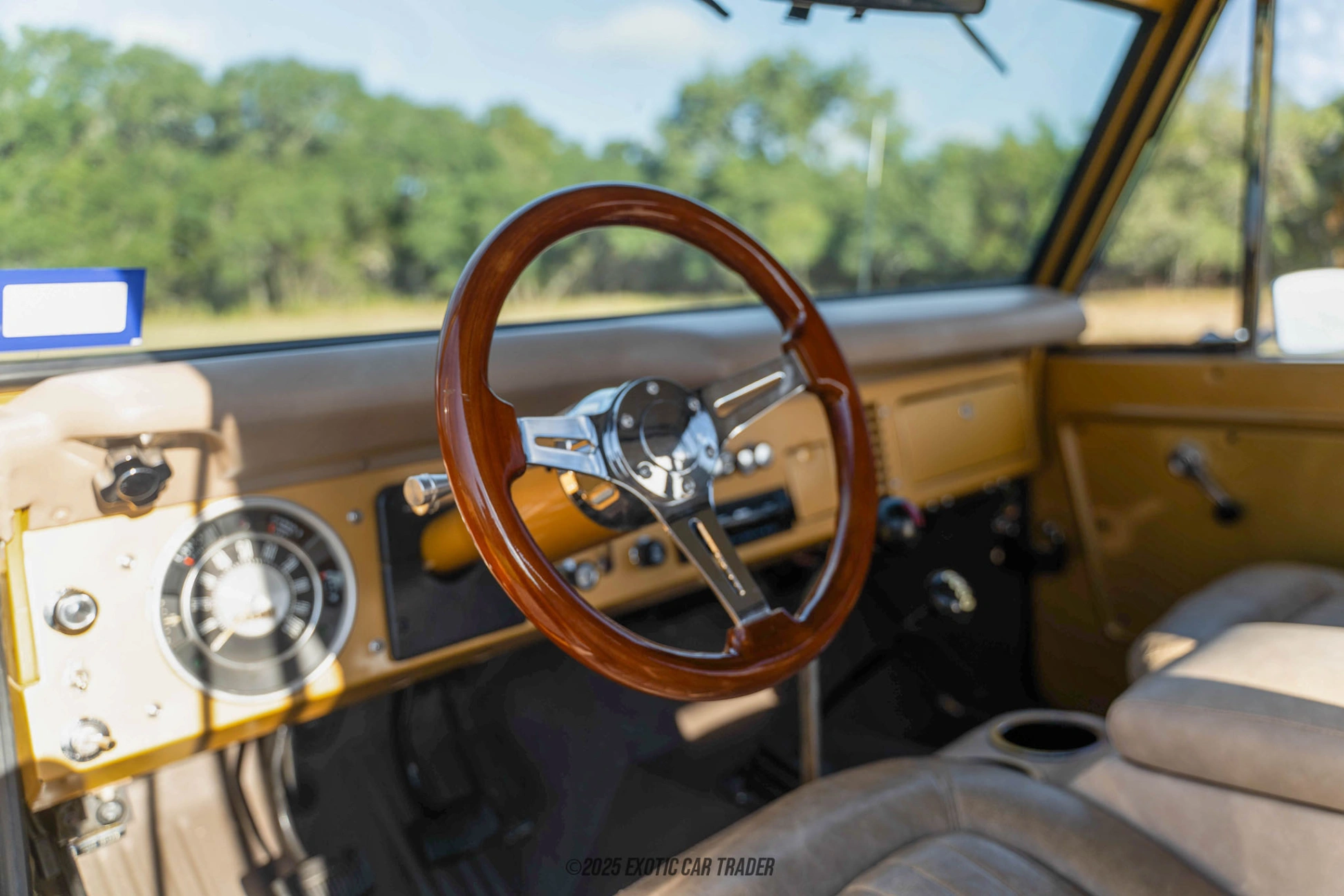 Ford Bronco Ford Bronco - Interior