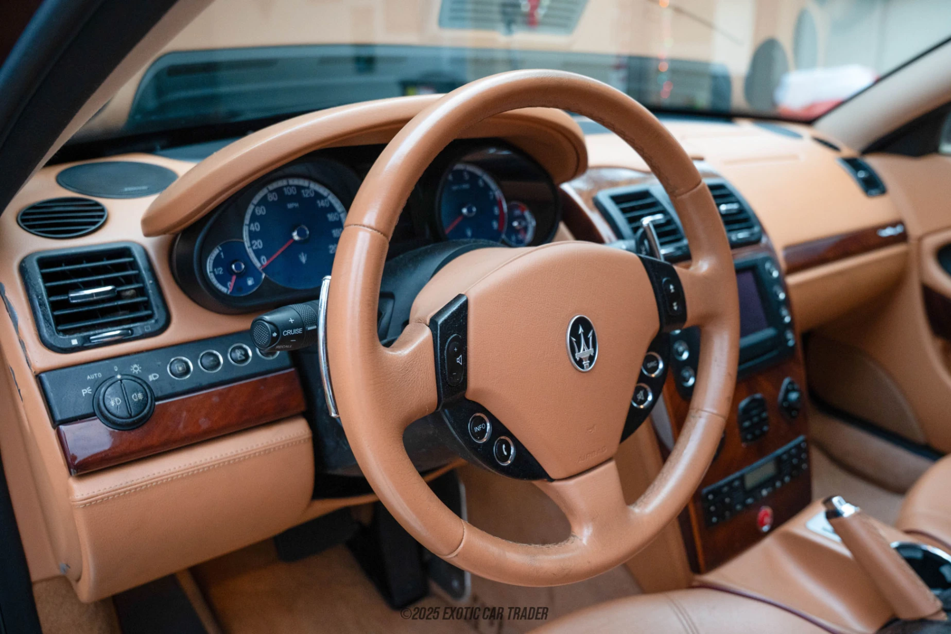 2007 Maserati Quattroporte - Interior Photo