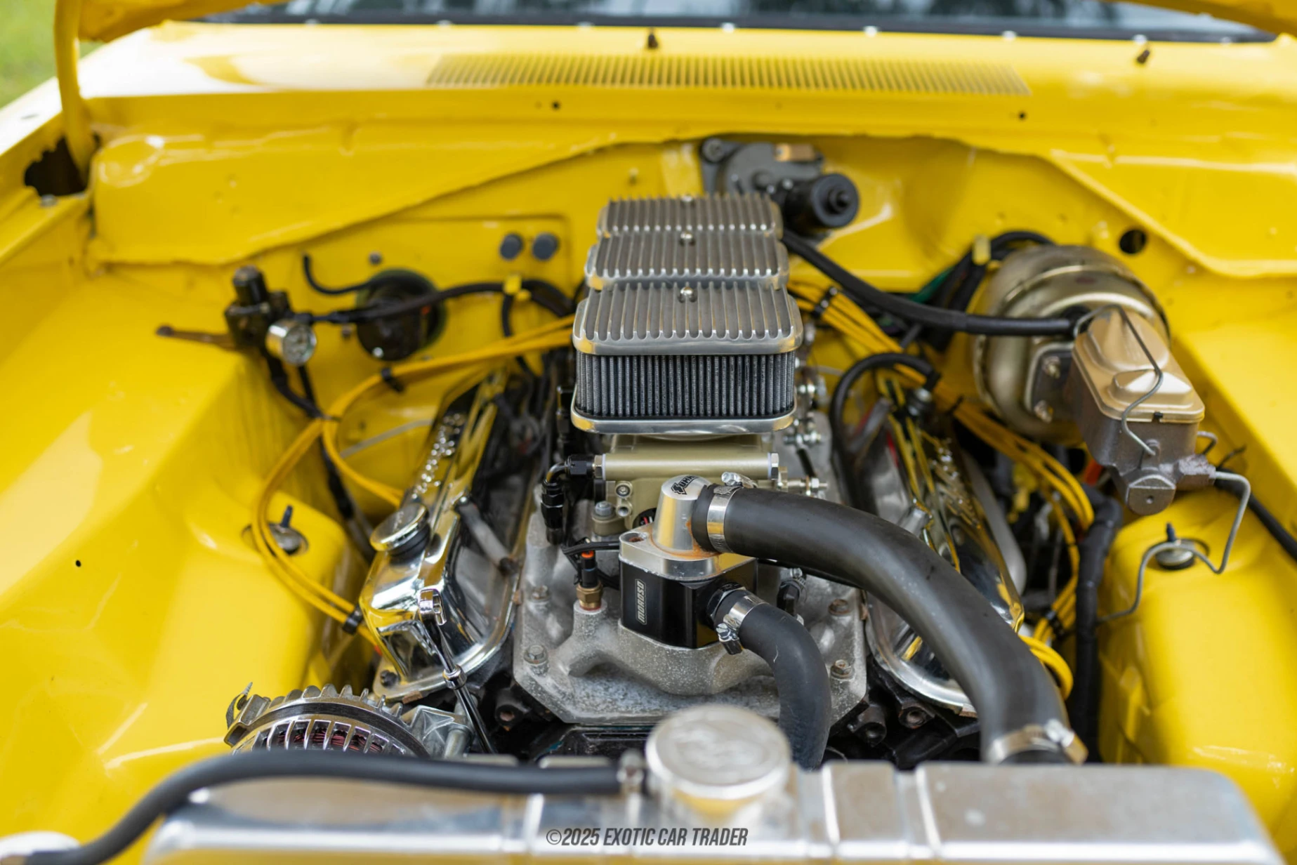 1971 Dodge Dart - Engine Photo