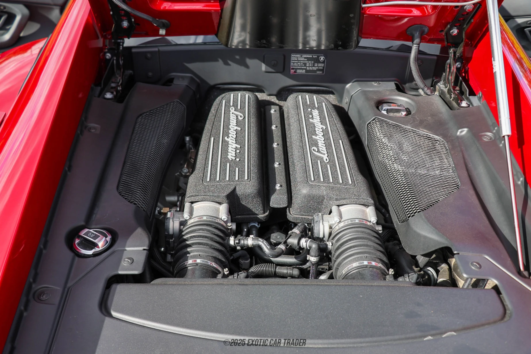 2014 Lamborghini Gallardo - Engine Photo