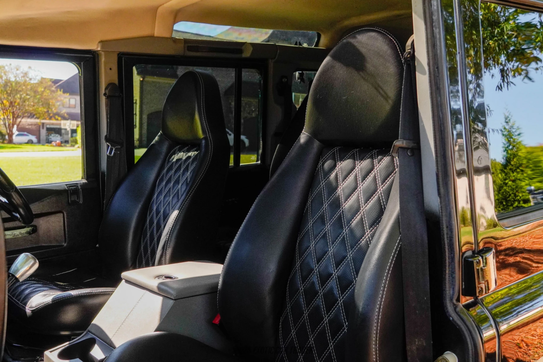 Land Rover Defender 110 Land Rover Defender 110 - Interior