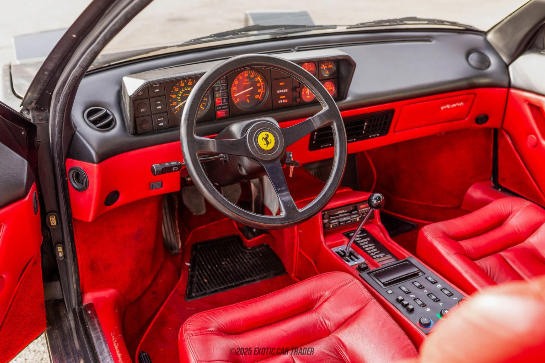1986 Ferrari Mondial - Interior Photo