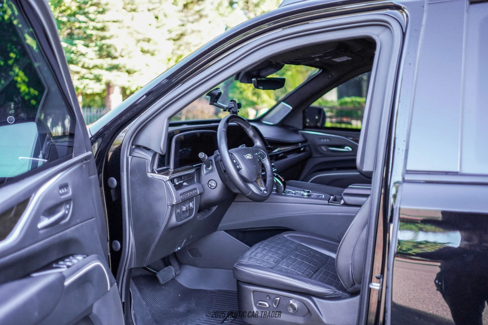 2023 Cadillac Escalade - Interior Photo