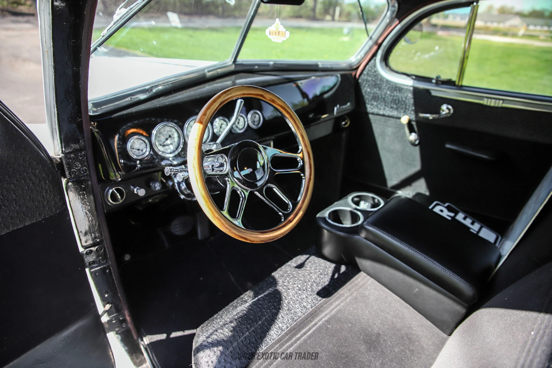Plymouth P8 Plymouth P8 - Interior