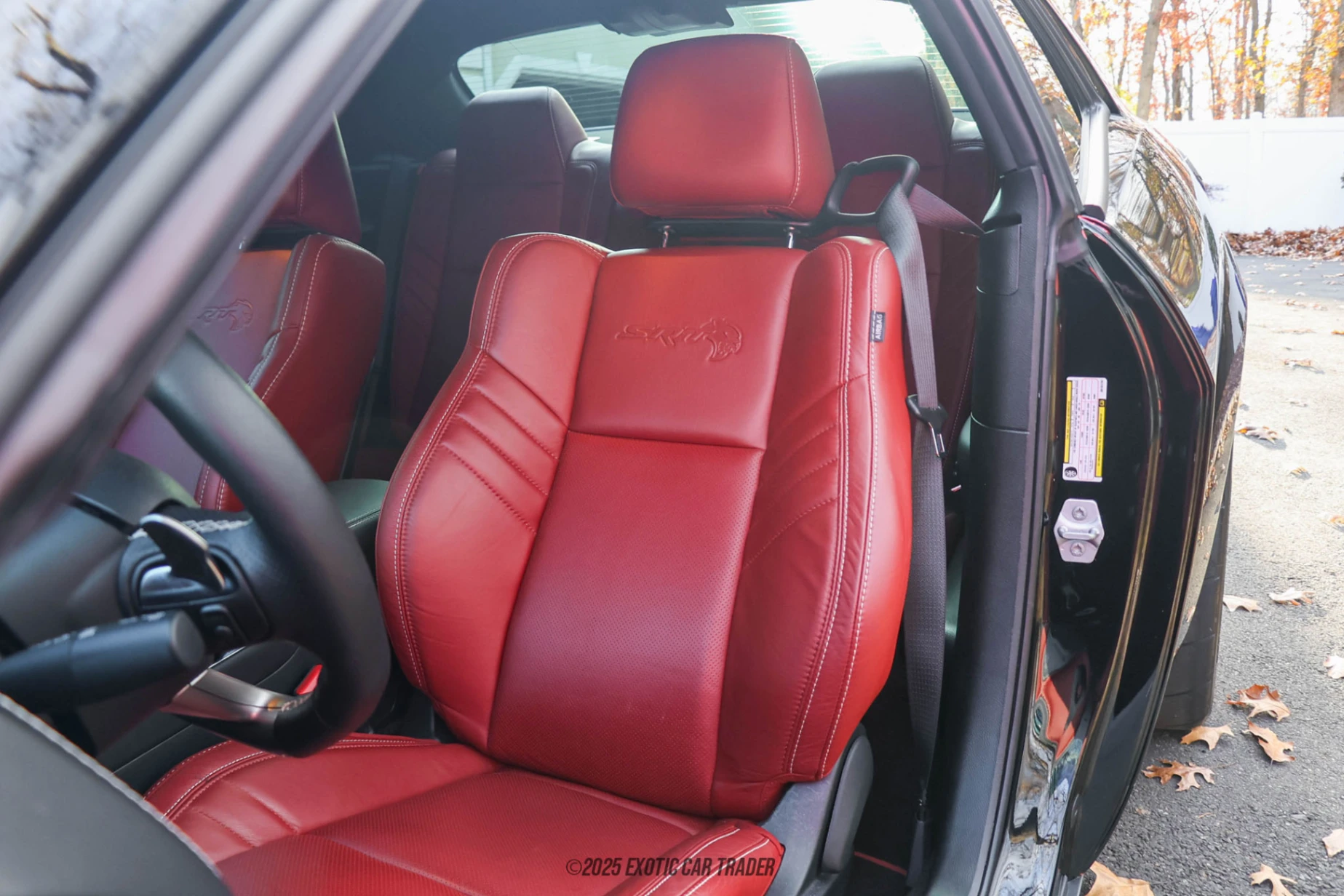 Dodge Challenger Dodge Challenger - Interior