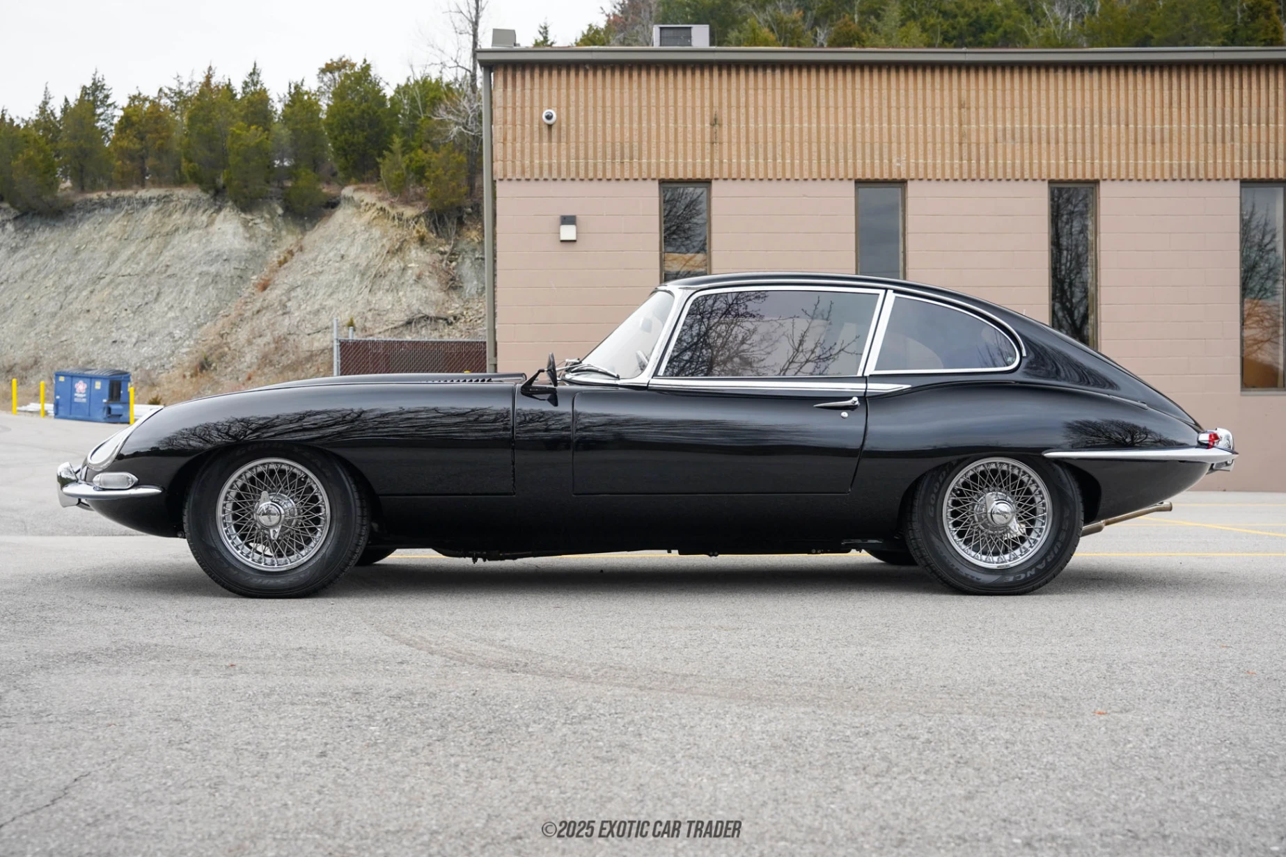 1967 Jaguar XKE - Passenger side
