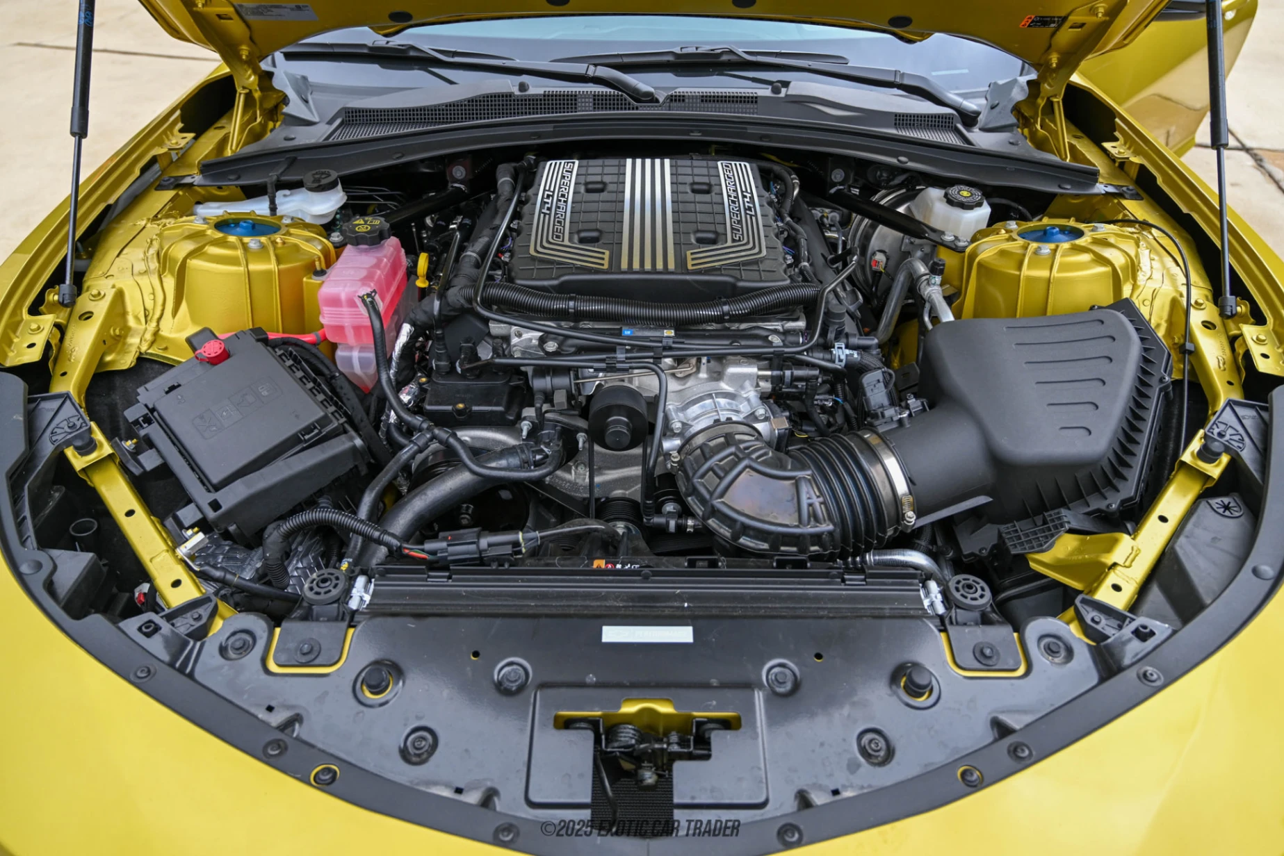 2024 Chevrolet Camaro - Engine Photo