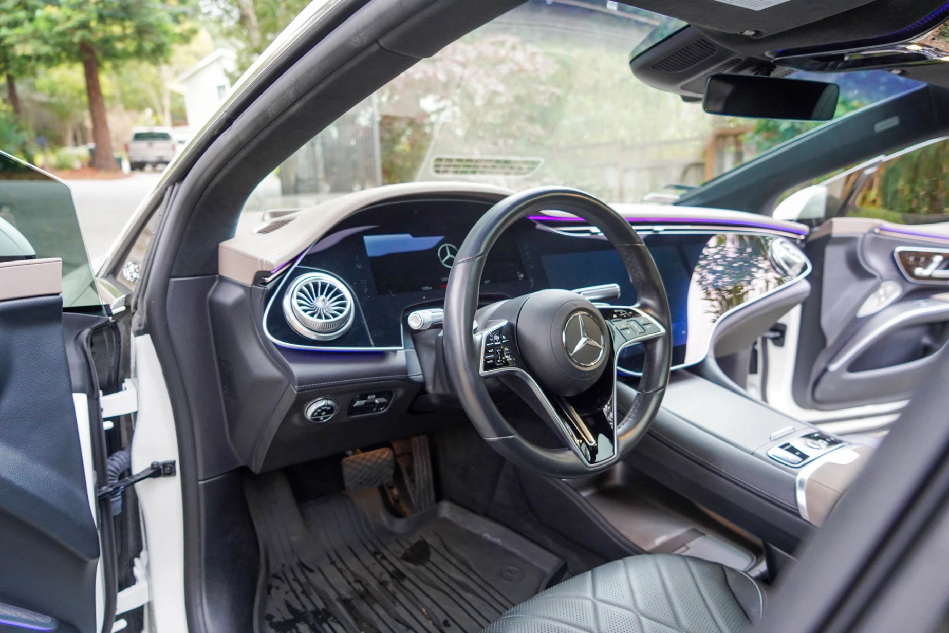 2023 Mercedes-Benz EQS 580 - Interior Photo