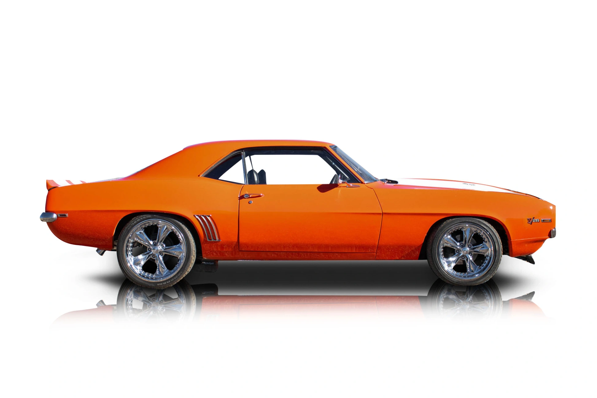 An incredible side shot photo of a Chevrolet Camaro that you should buy.