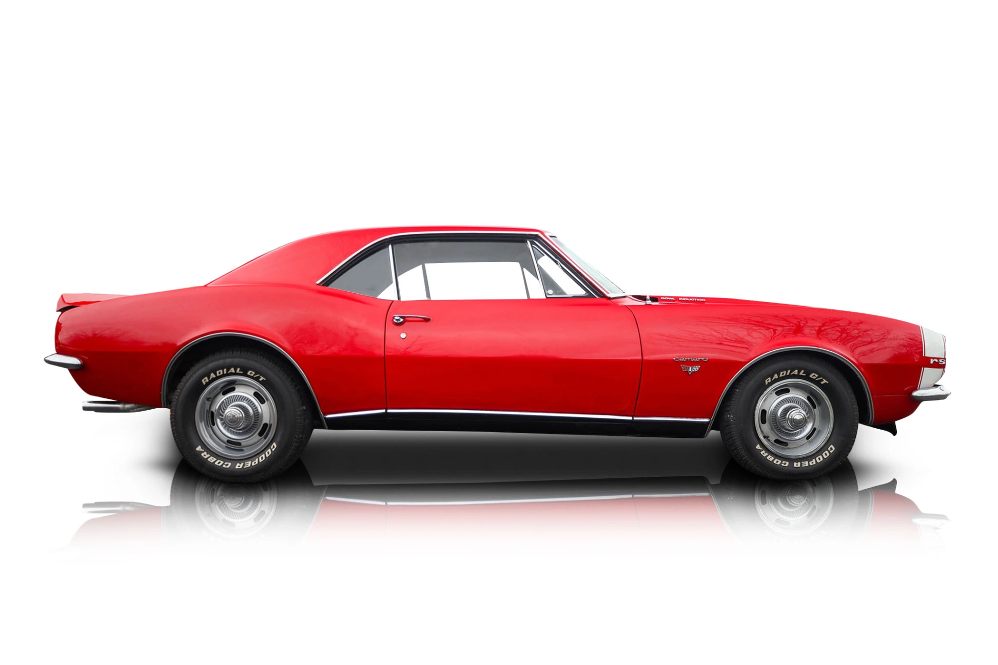 An incredible side shot photo of a Chevrolet Camaro that you should buy.