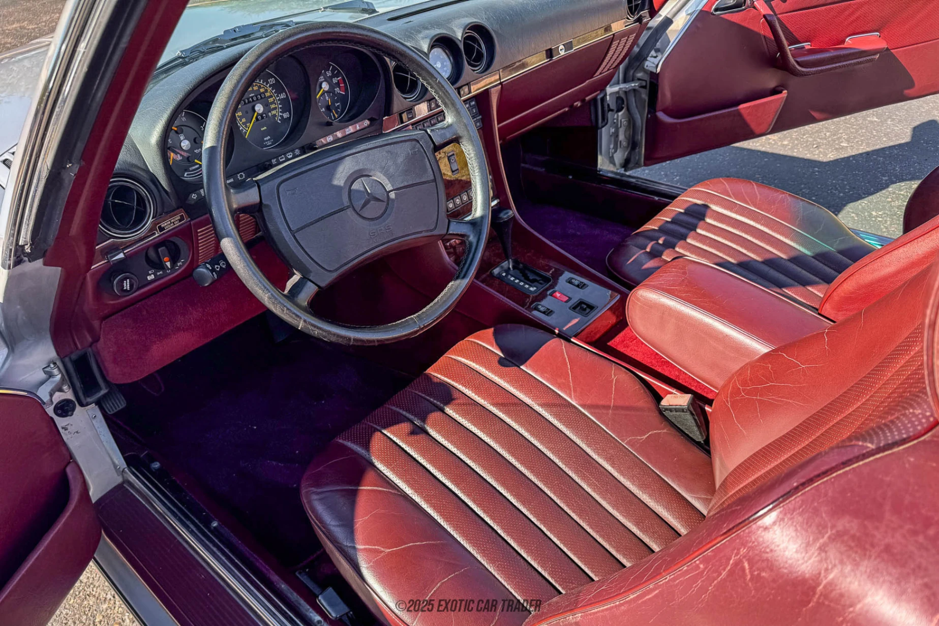 1989 Mercedes-Benz 560SL - Interior Photo