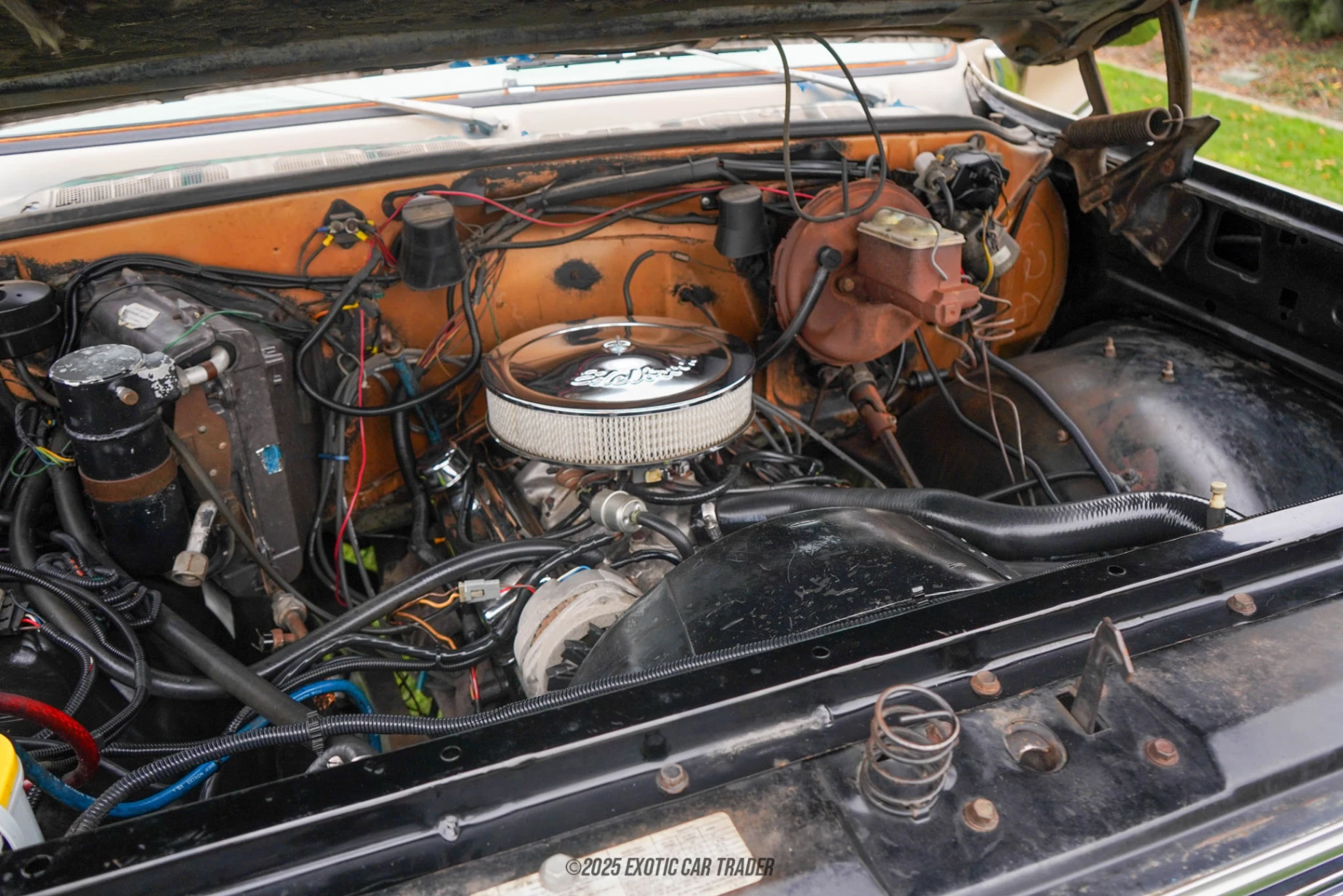 1974 Chevrolet K5 Blazer - Engine Photo