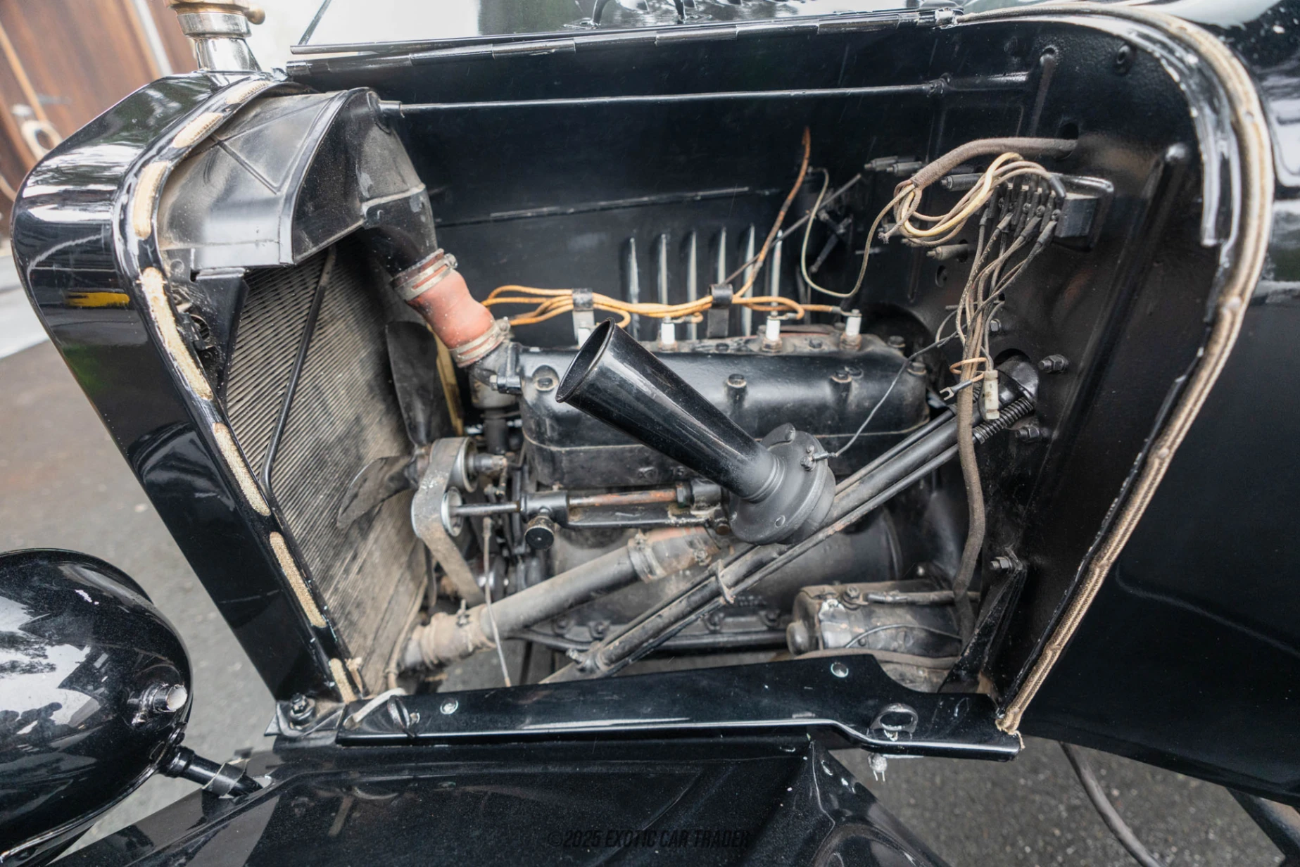 1924 Ford Model T - Engine Photo