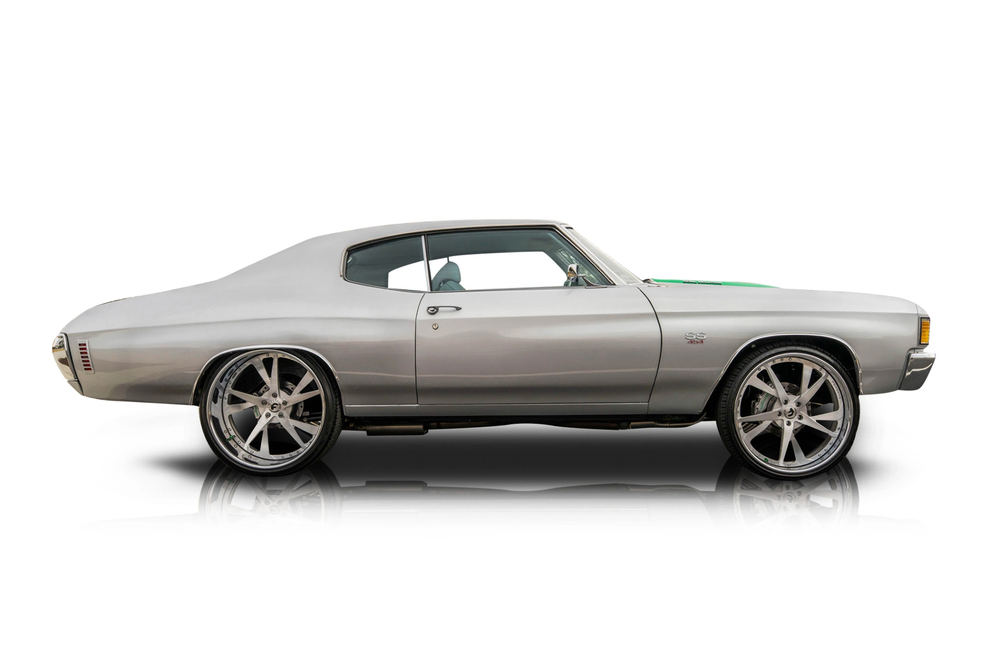 An incredible side shot photo of aChevrolet Chevelle that you should buy.