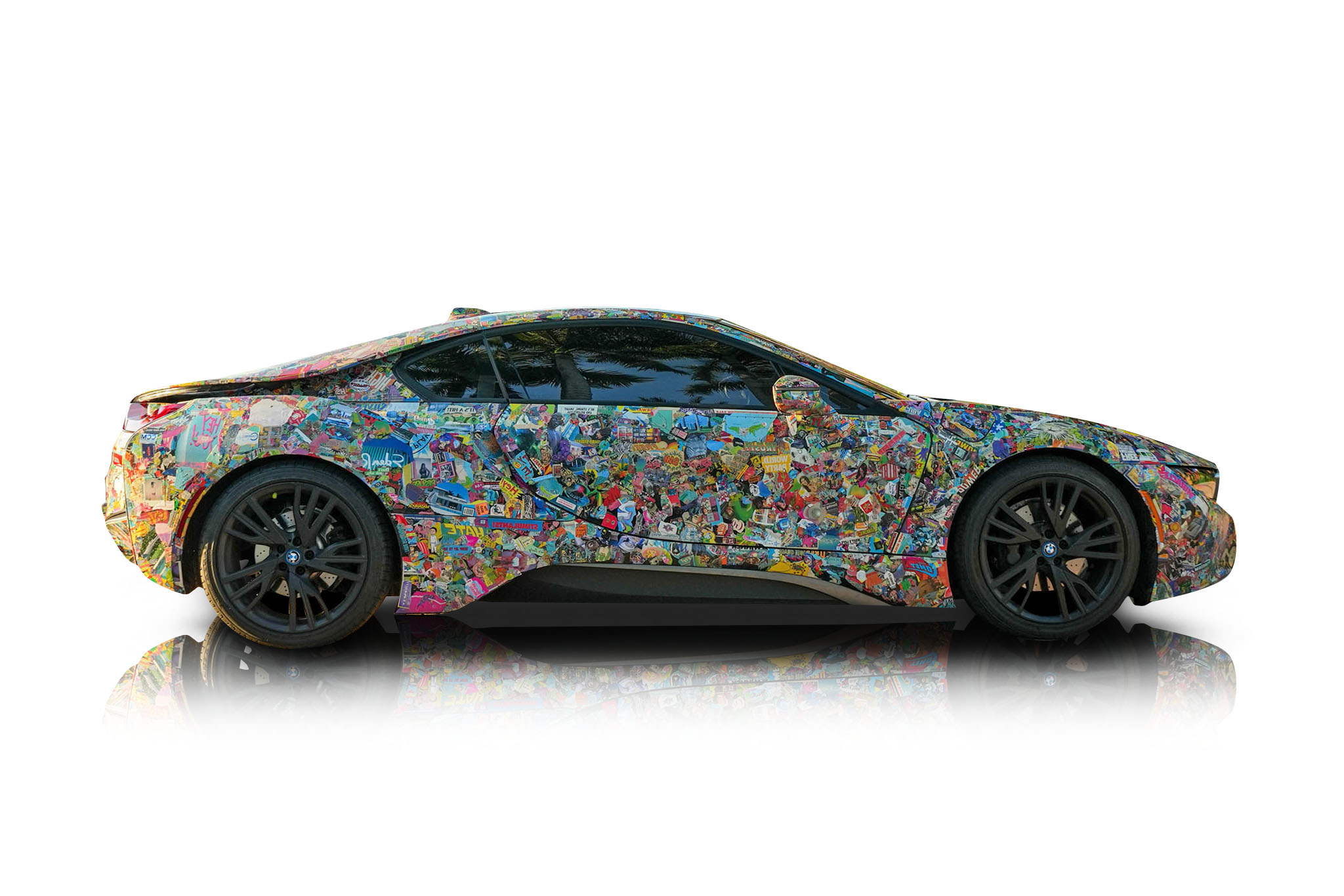 An incredible side shot photo of a BMW I8 that you should buy.