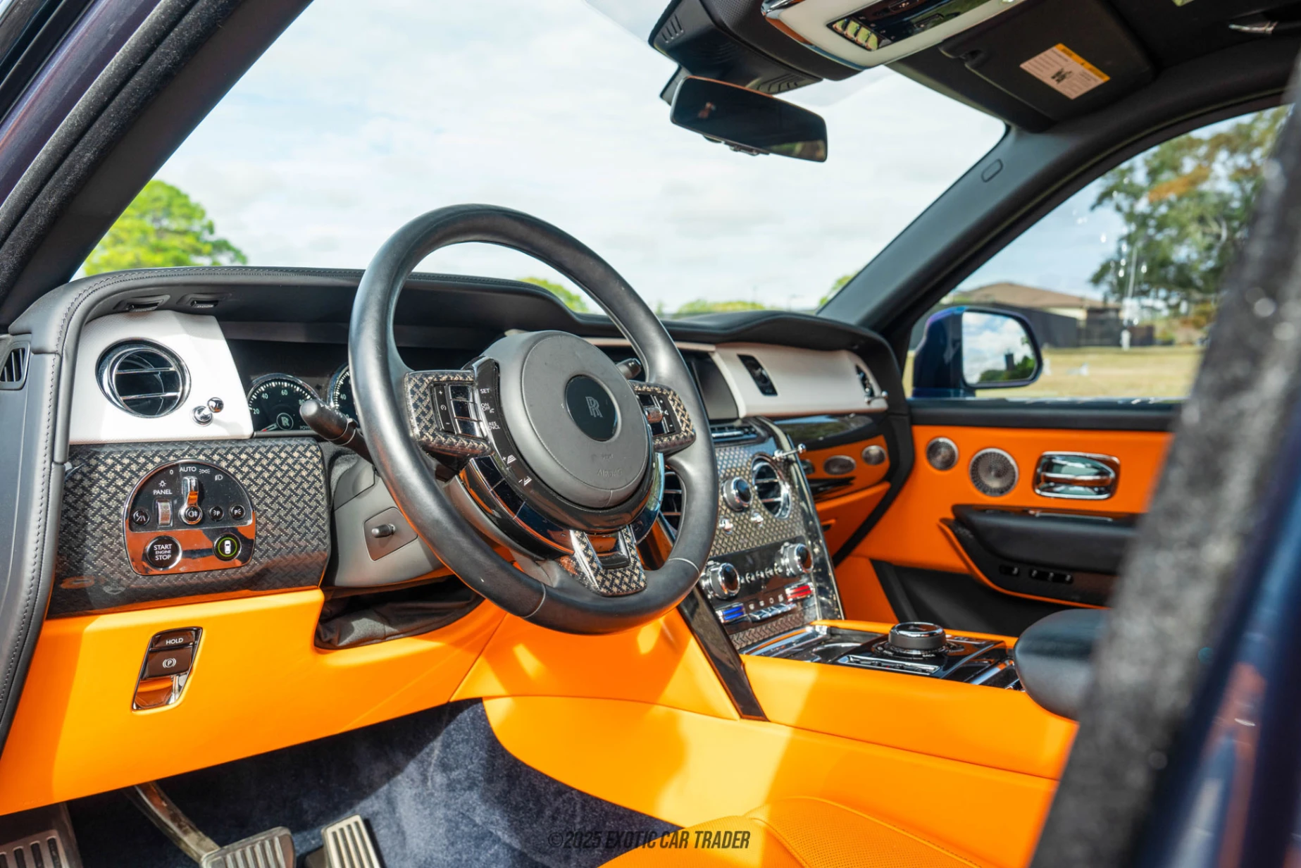 Rolls-Royce Cullinan Rolls-Royce Cullinan - Interior