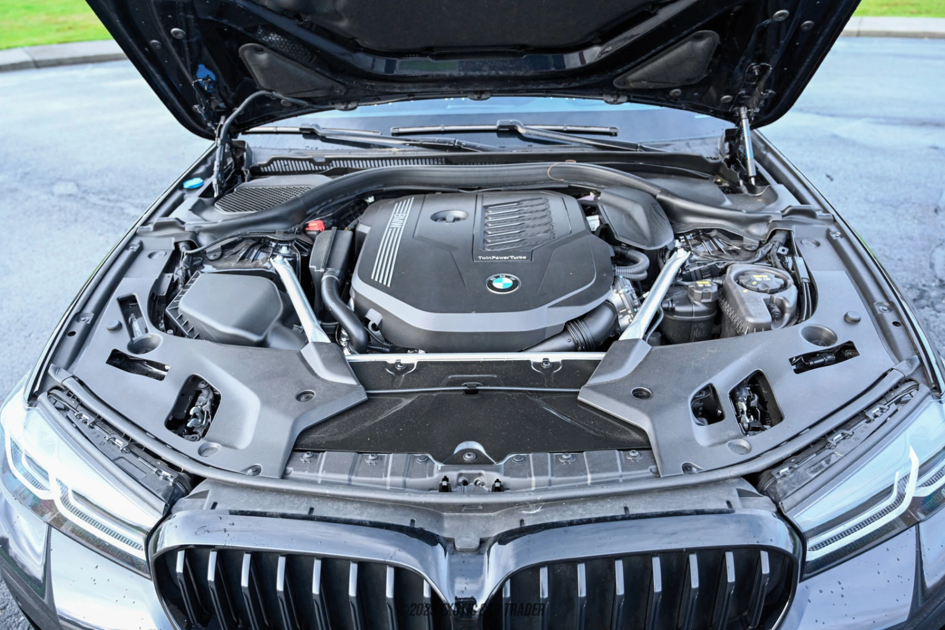 2021 BMW 540i - Engine Photo