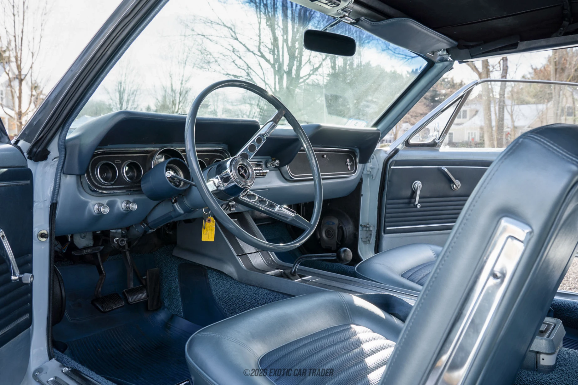 Ford Mustang Ford Mustang - Interior