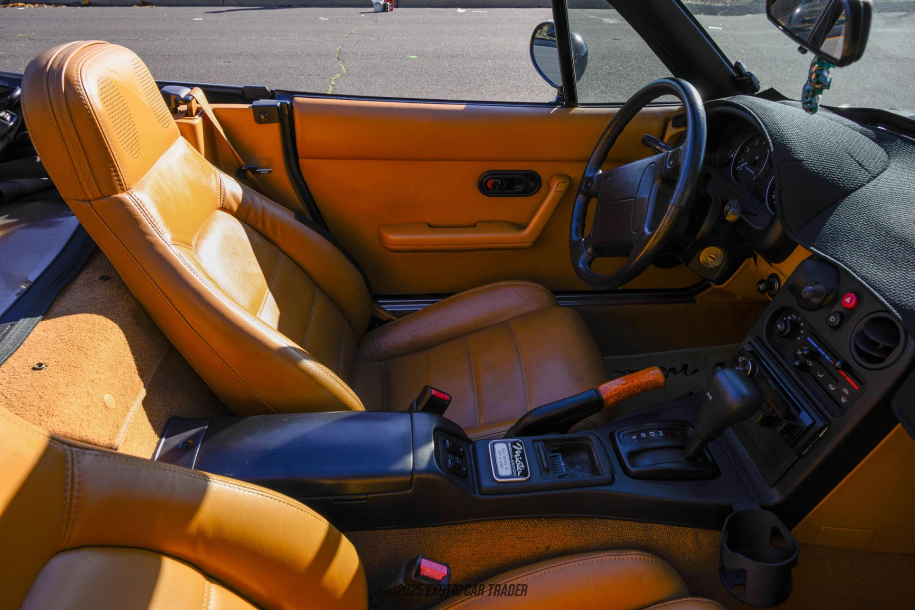 1991 Mazda MX-5 Miata - Interior Photo