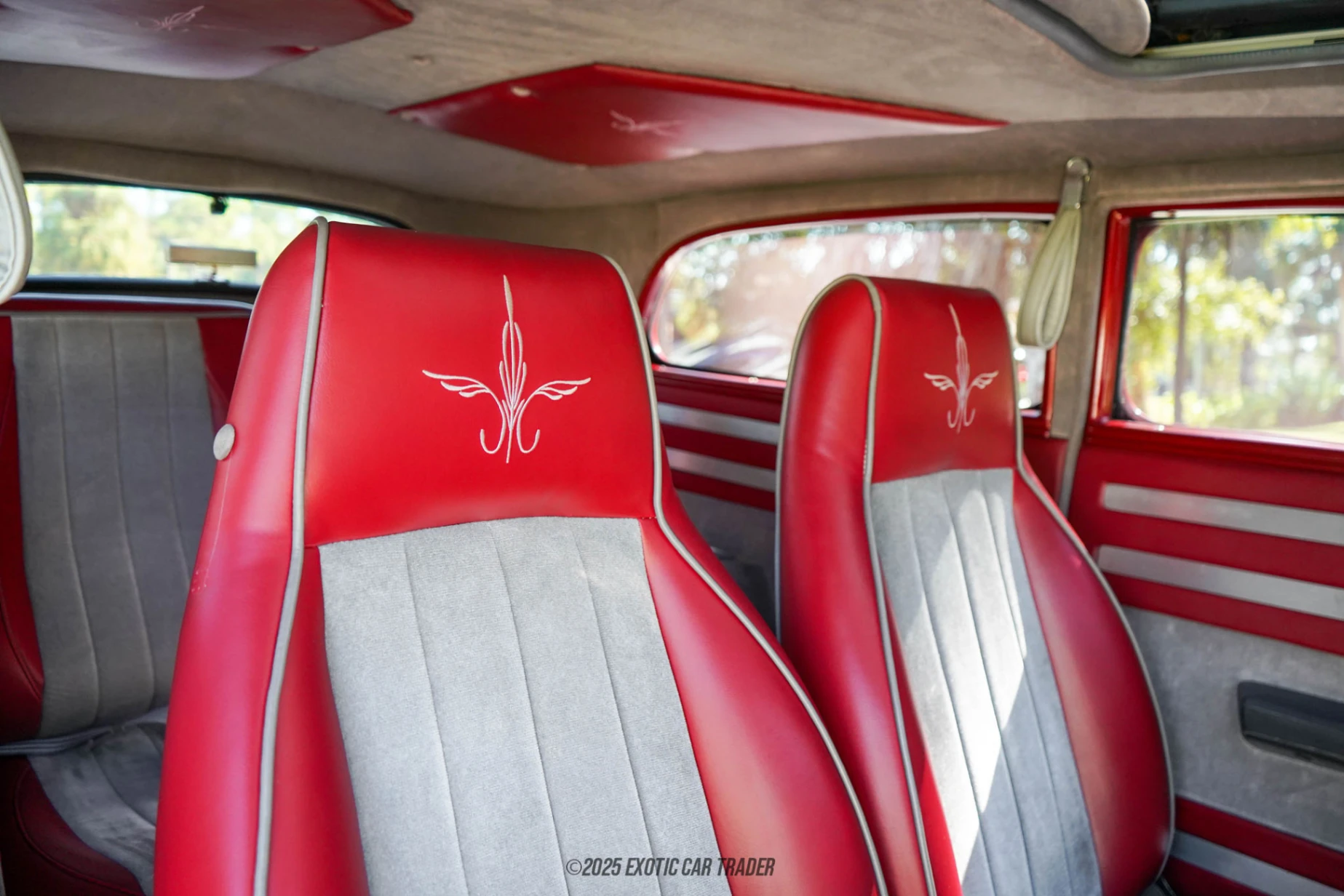 1934 Ford Model 40 - Interior Photo
