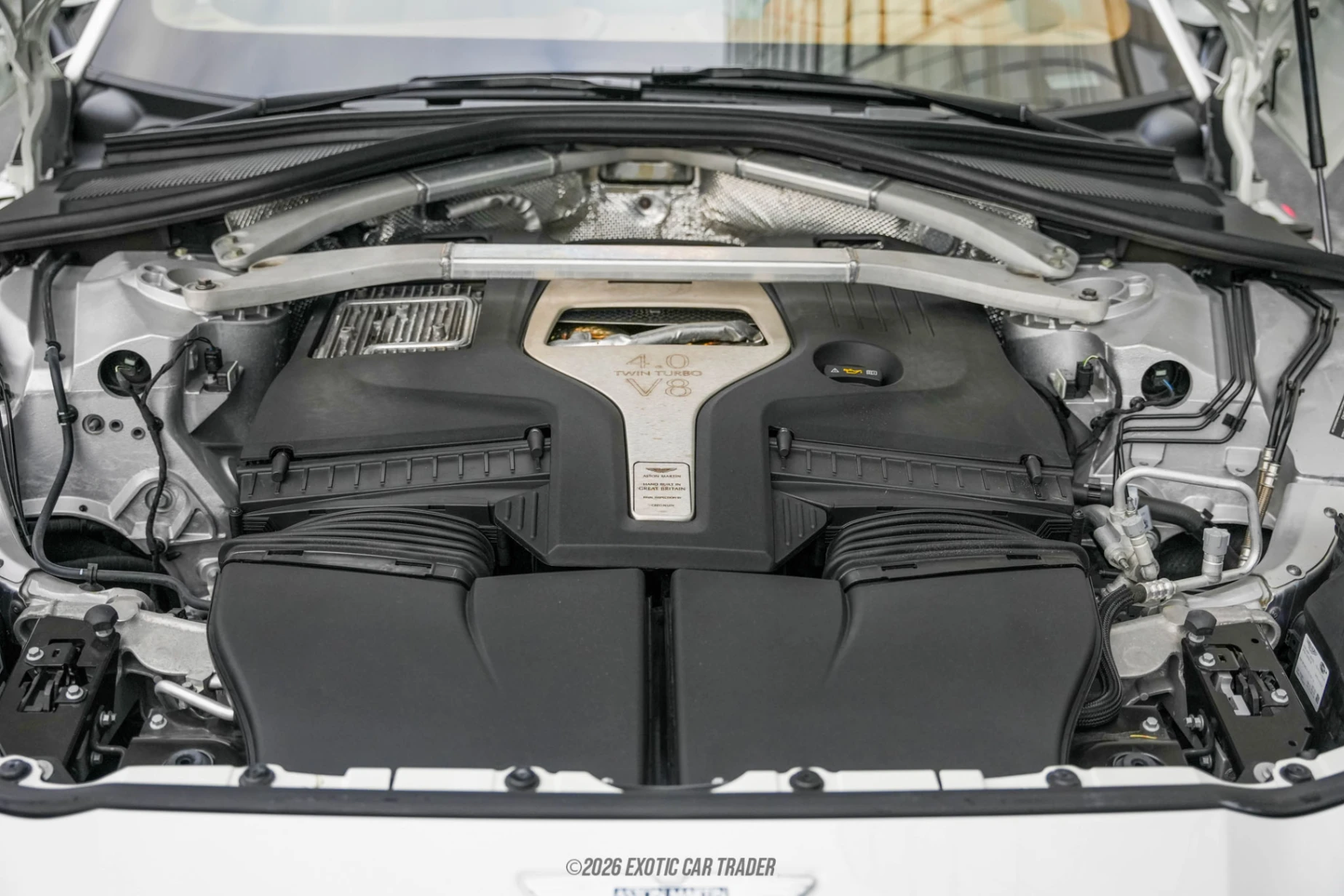 2021 Aston Martin DBX - Engine Photo