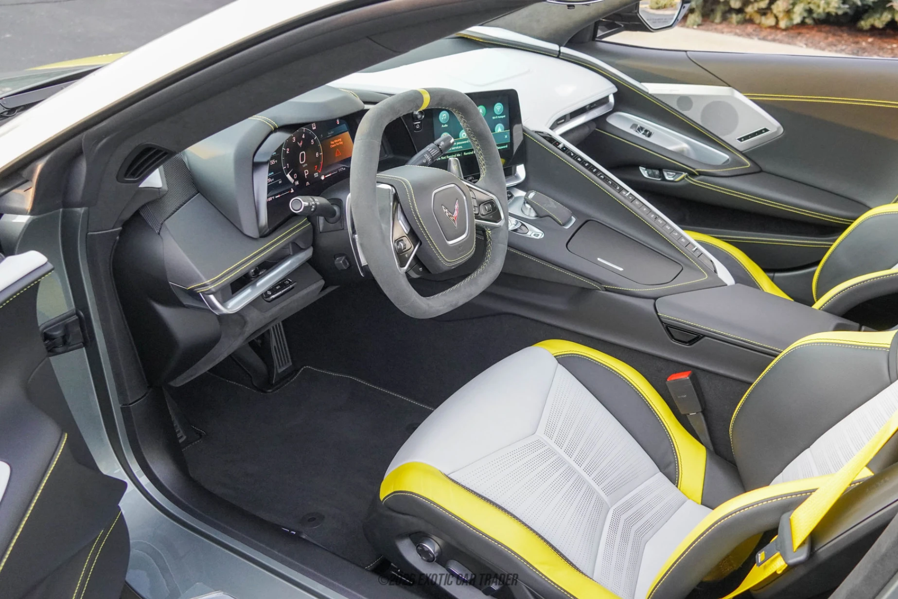 Chevrolet Corvette Chevrolet Corvette - Interior