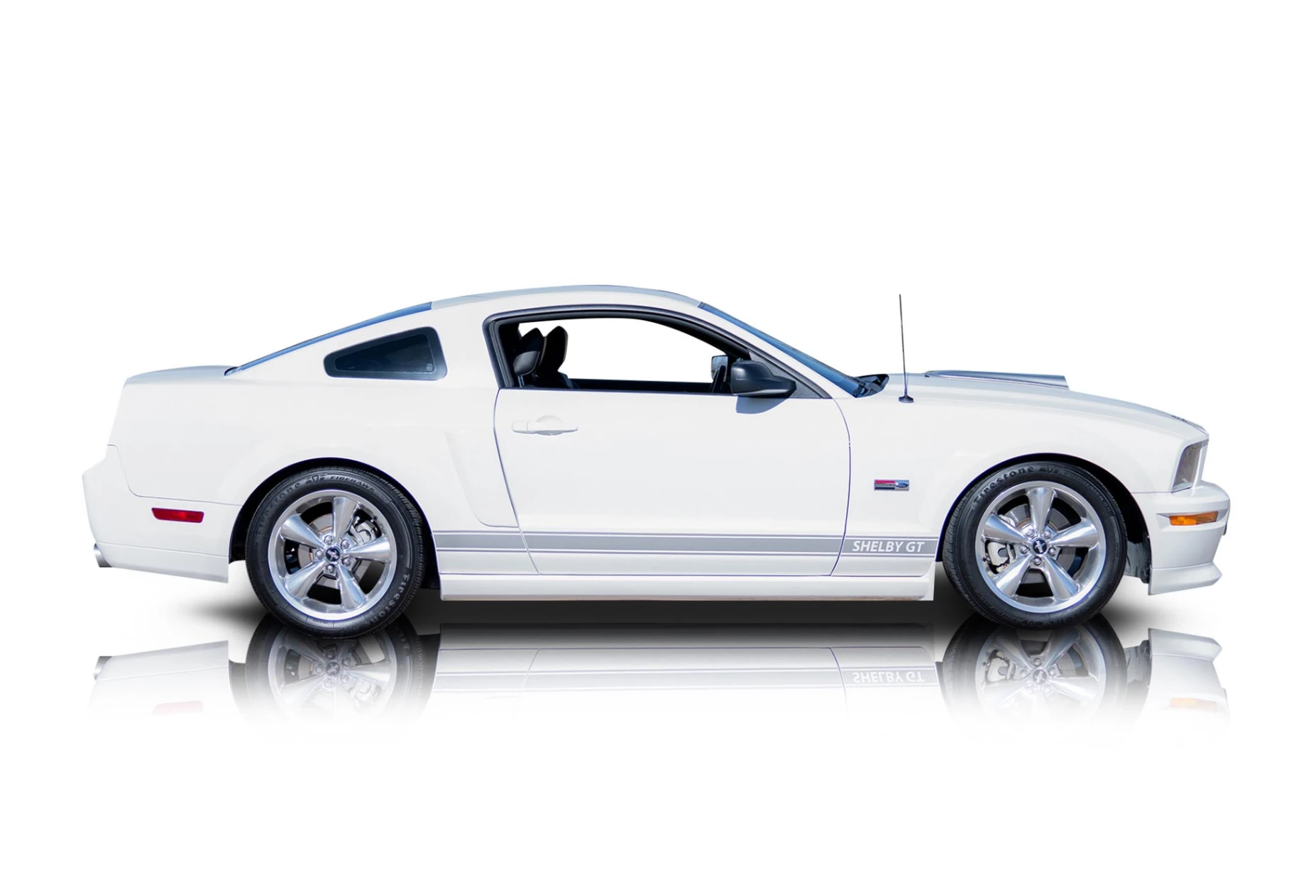 An incredible side shot photo of a Ford Mustang that you should buy.