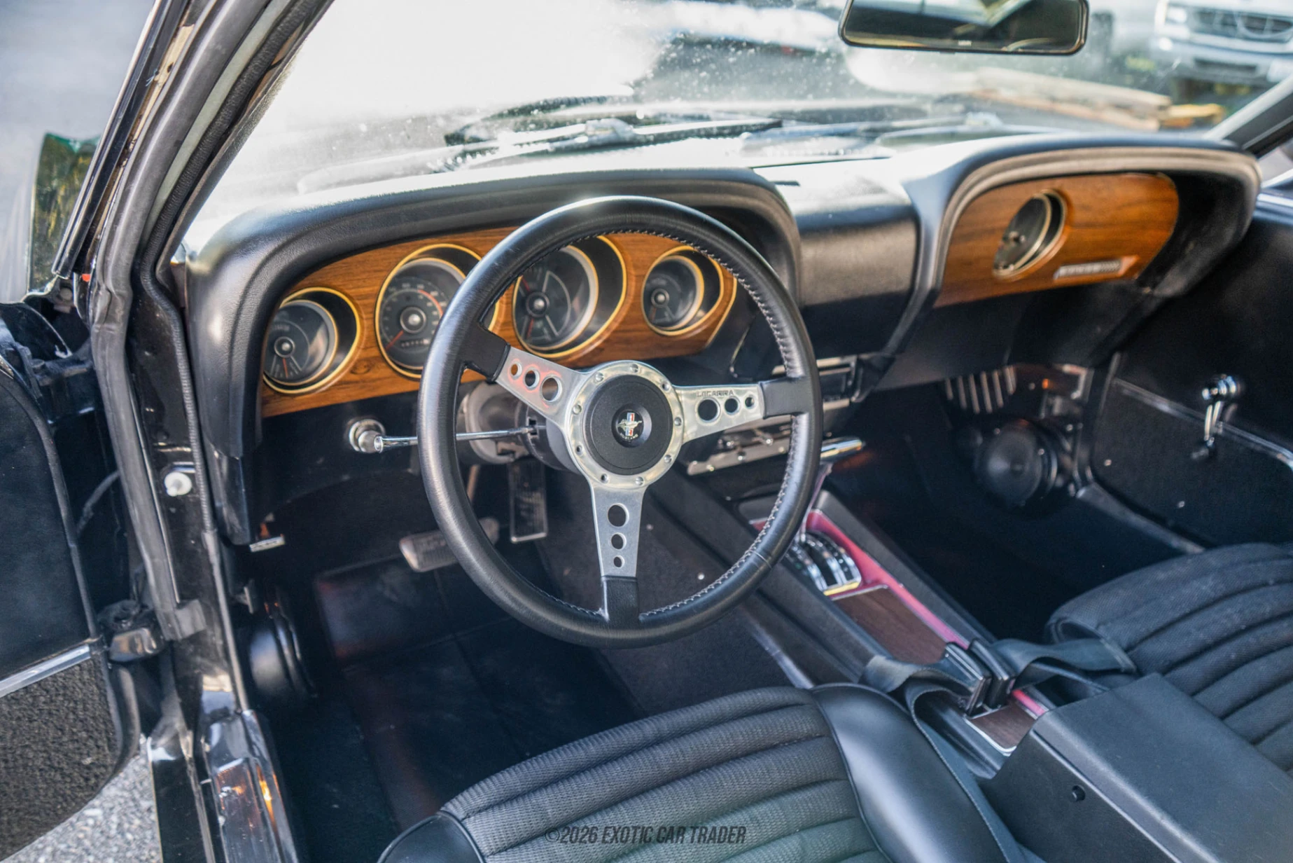 Ford Mustang Ford Mustang - Interior