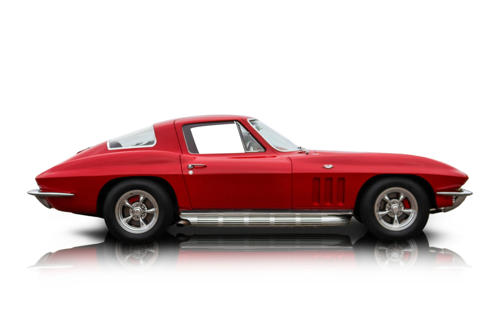 An incredible side shot photo of a Chevrolet Corvette that you should buy.