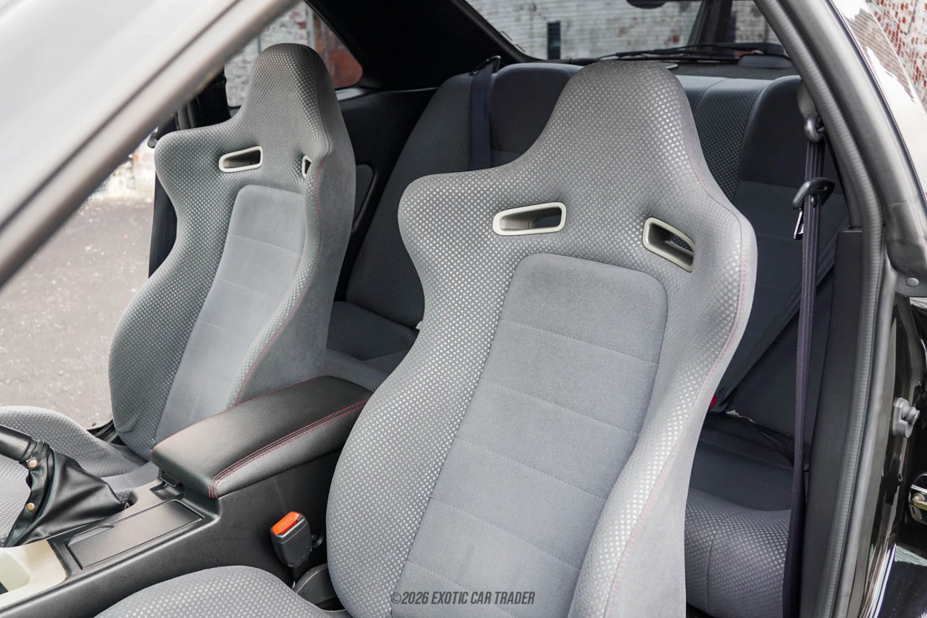 1999 Nissan Skyline - Interior Photo