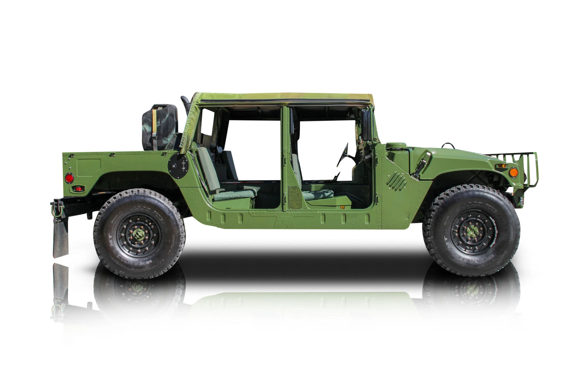 An incredible side shot photo of a AM General Humvee that you should buy.