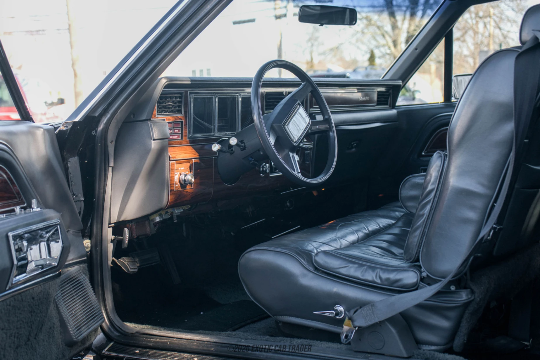 1983 Lincoln Continental - Interior Photo