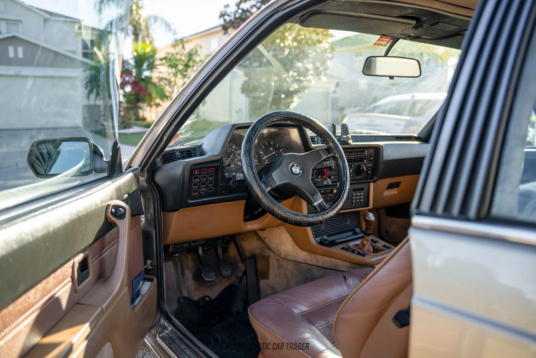 1987 BMW 635CSi - Interior Photo