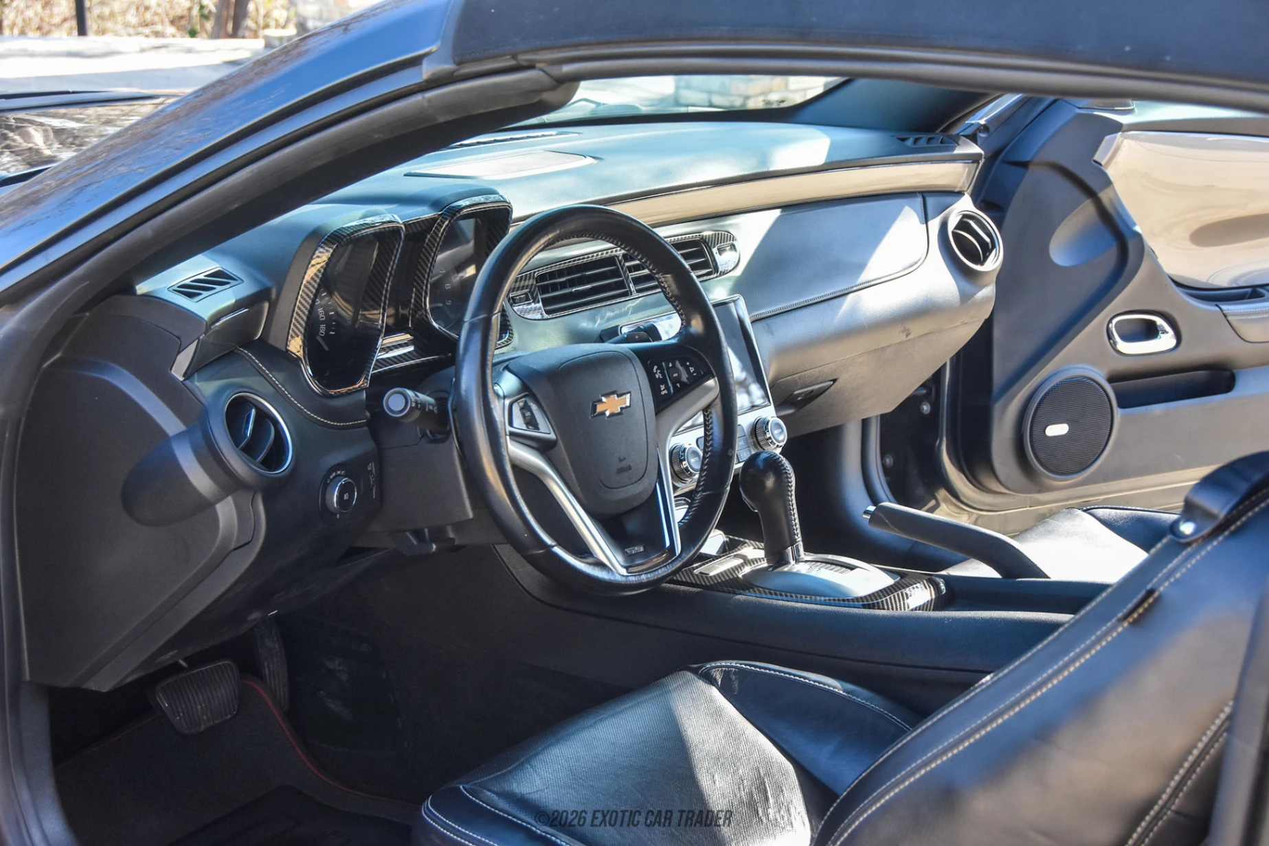 2014 Chevrolet Camaro - Interior Photo