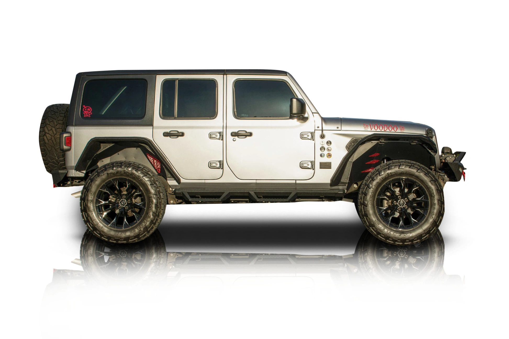 An incredible side shot photo of aJeep Wrangler that you should buy.