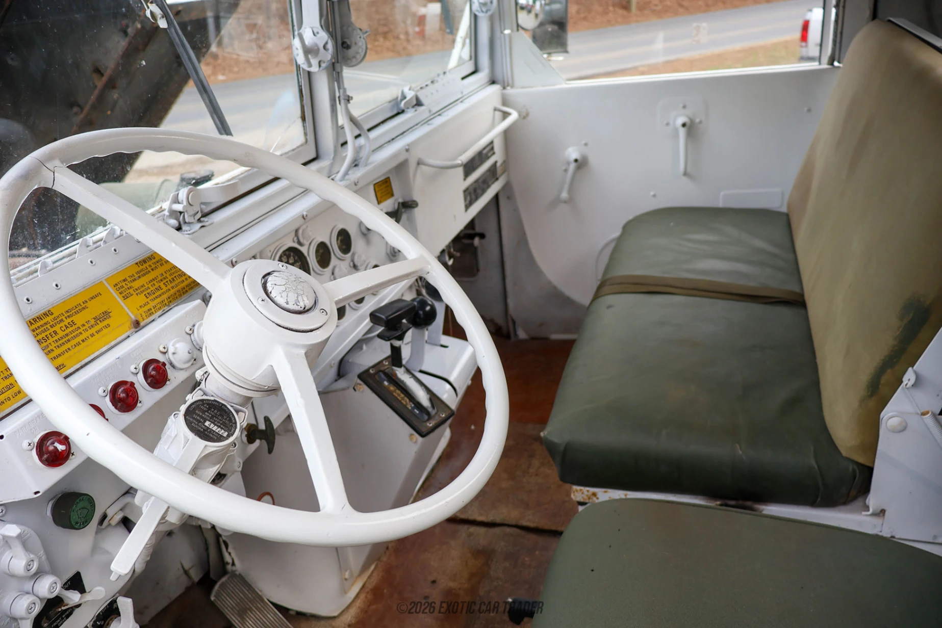 AM General M936 AM General M936 - Interior