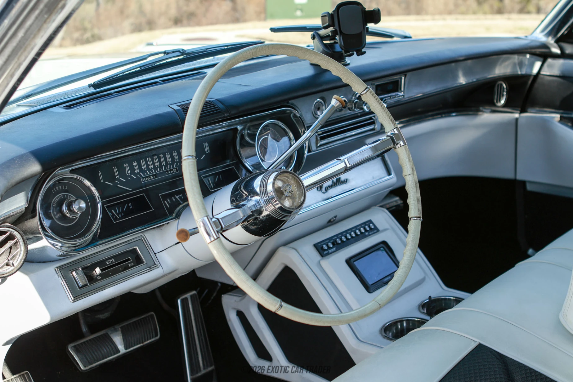 Cadillac DeVille Cadillac DeVille - Interior
